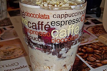 Geschichtetes Dessert