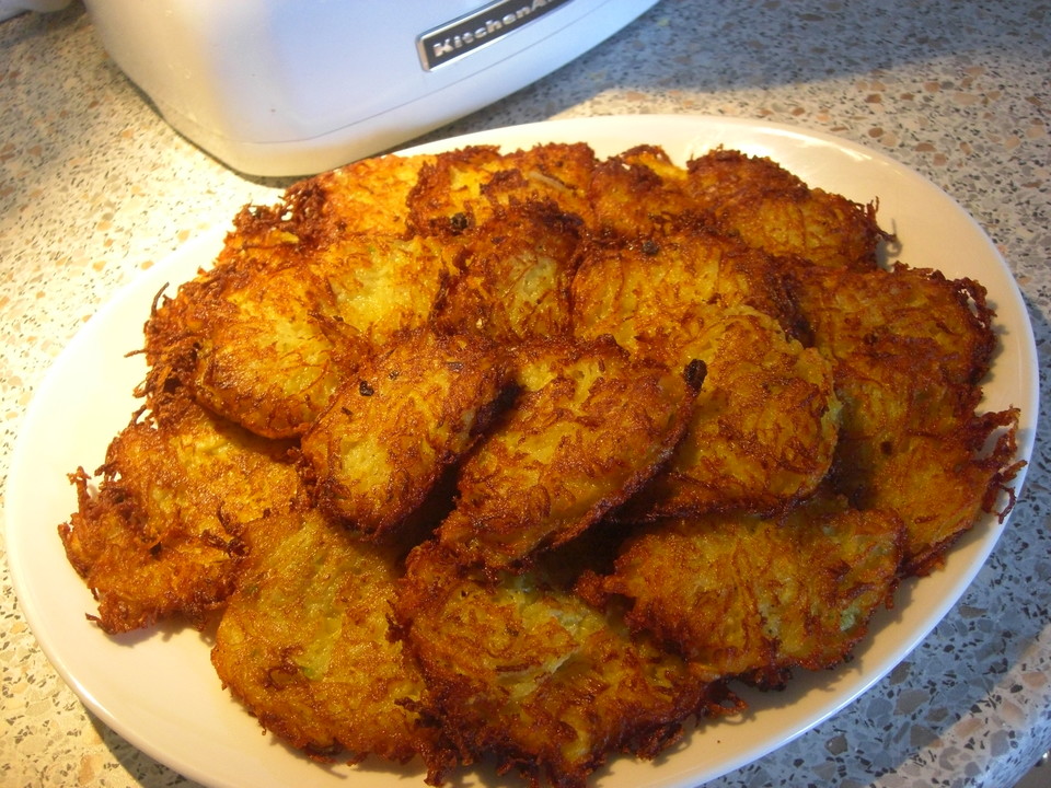 Reibekuchen Oma Lina (Rezept mit Bild) von dieter1954 | Chefkoch.de