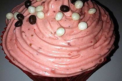 Strawberry Frosting für Cupcakes 16