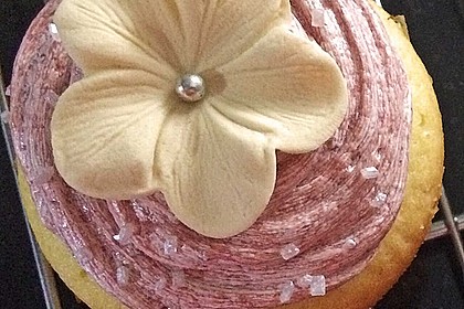 Strawberry Frosting für Cupcakes 11