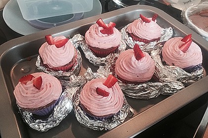 Strawberry Frosting für Cupcakes 5