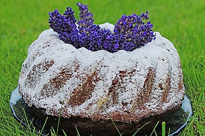 Schokoladiger Apfel-Karotten Kuchen