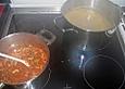 Pasta mit Tomaten-Champignon-Sauce
