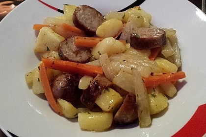 Kohlrabi-Karotten Topf mit Bratwurst 1