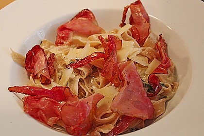 Spaghetti mit Salbei-Knoblauch Sauce 4