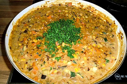 Mein cremiges, veganes Erdnusspfännchen mit Gemüse und Soja 26