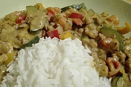 Mein cremiges, veganes Erdnusspfännchen mit Gemüse und Soja 15