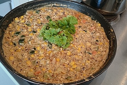 Mein cremiges, veganes Erdnusspfännchen mit Gemüse und Soja 18