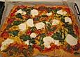Ziegenk&auml;se-Blattspinat-Pizza