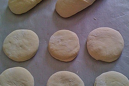 Selbst gemachtes Baguette mit Bruschetta