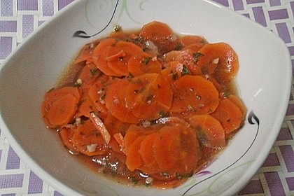 Bayrischer gelbe R&uuml;ben-Salat 1