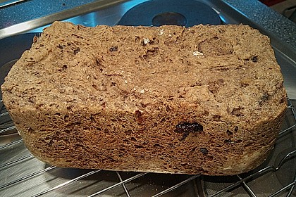 Pflaume-Walnuss-Brot 3