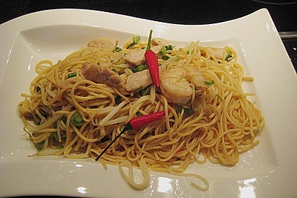 Spaghetti mit H&uuml;hnchenbrust und Shrimps