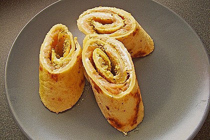 Pfannkuchen-Lachs-R&ouml;llchen 2