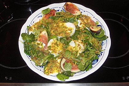 Marinierter B&uuml;ffelmozzarella auf Feldsalat mit Feigen 1