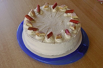 Rhabarber-Tiramisu-Torte 1