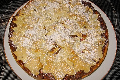 Weihnachtliche Apfeltarte mit N&uuml;ssen
