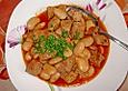 Schweinefleisch mit Bohnen