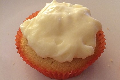 Zitronen-Cupcakes mit Creamcheese-Frosting 44