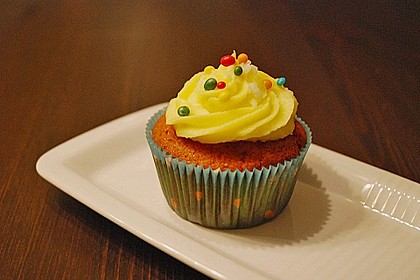 Zitronen-Cupcakes mit Creamcheese-Frosting 23