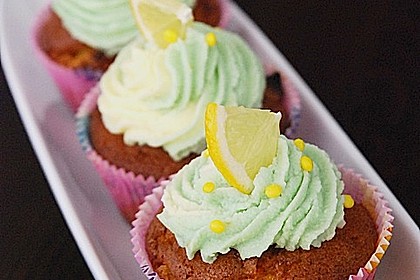 Zitronen-Cupcakes mit Creamcheese-Frosting 4