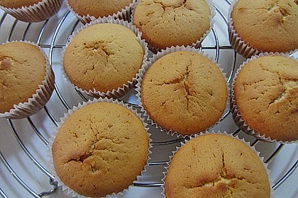 Zitronen-Cupcakes mit Creamcheese-Frosting 65