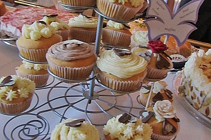 Zitronen-Cupcakes mit Creamcheese-Frosting 55