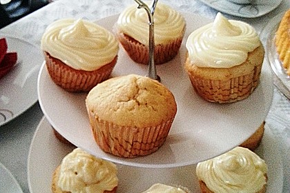 Zitronen-Cupcakes mit Creamcheese-Frosting 59
