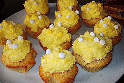 Zitronen-Cupcakes mit Creamcheese-Frosting 50