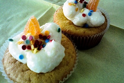 Zitronen-Cupcakes mit Creamcheese-Frosting 79