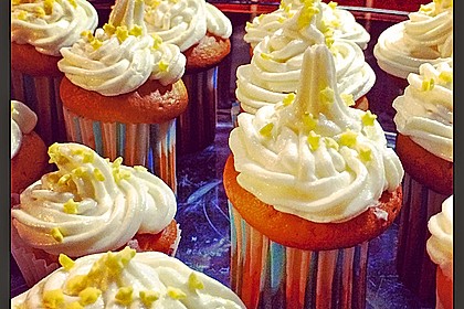 Zitronen-Cupcakes mit Creamcheese-Frosting 47