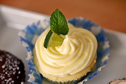 Zitronen-Cupcakes mit Creamcheese-Frosting 5