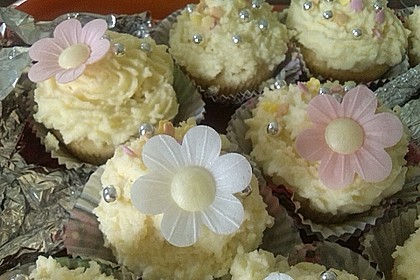 Zitronen-Cupcakes mit Creamcheese-Frosting 33