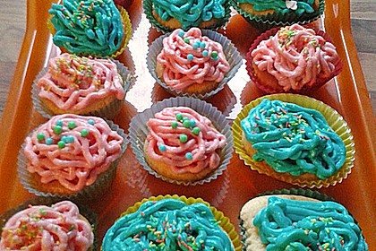 Zitronen-Cupcakes mit Creamcheese-Frosting 75