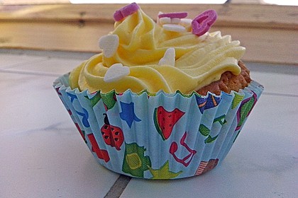 Zitronen-Cupcakes mit Creamcheese-Frosting 22