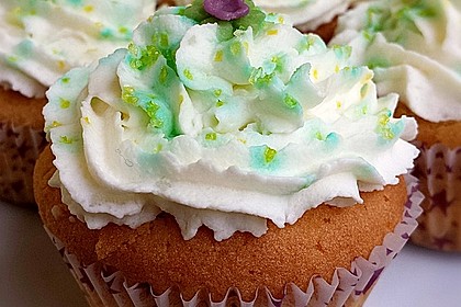 Zitronen-Cupcakes mit Creamcheese-Frosting 18