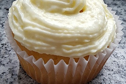 Zitronen-Cupcakes mit Creamcheese-Frosting 39
