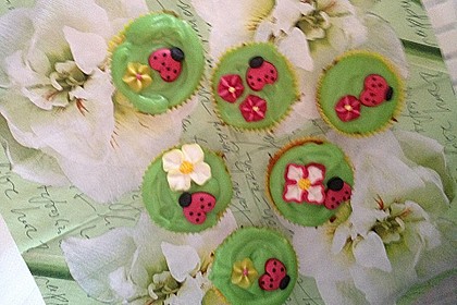 Zitronen-Cupcakes mit Creamcheese-Frosting 56