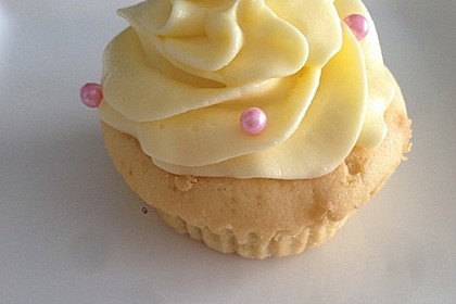Zitronen-Cupcakes mit Creamcheese-Frosting 12