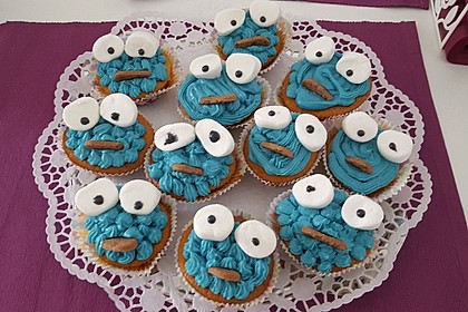 Zitronen-Cupcakes mit Creamcheese-Frosting 70