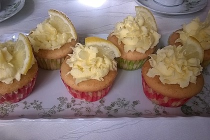 Zitronen-Cupcakes mit Creamcheese-Frosting 20