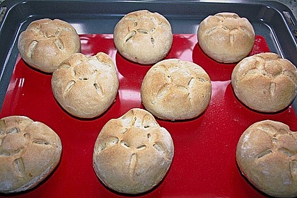 Br&ouml;tchen 3