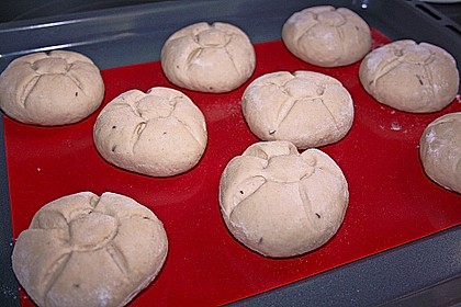 Br&ouml;tchen 6