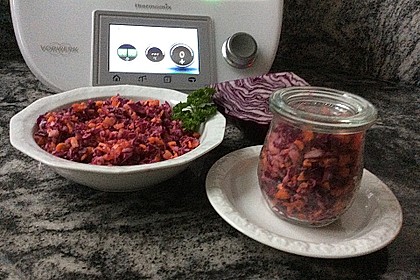 Rotkohl-Möhrensalat 4