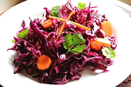Rotkohl-Möhrensalat