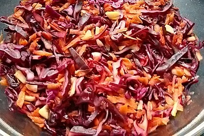Rotkohl-Möhrensalat 10