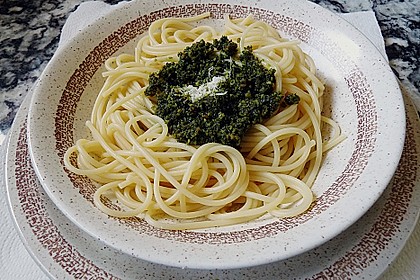 B&auml;rlauch-Basilikum Pesto 1
