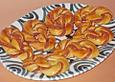 Marzipan-Nuss Brezeln