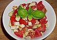 Italienischer Tomaten-Brotsalat mit Mozzarella