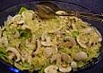 Blattsalat mit K&auml;se und Pilzen